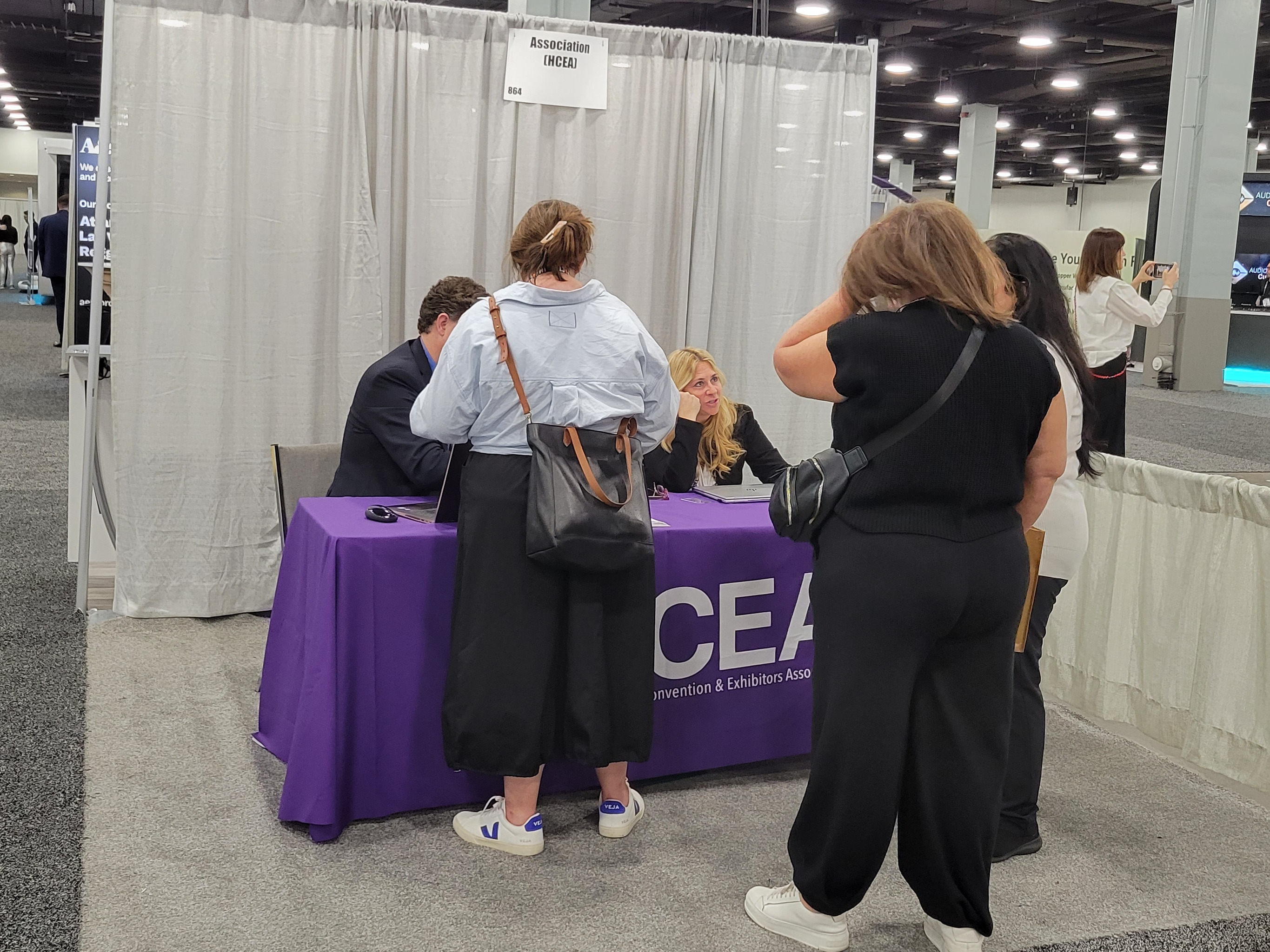 HCEA booth at ExhibitorLive 2024